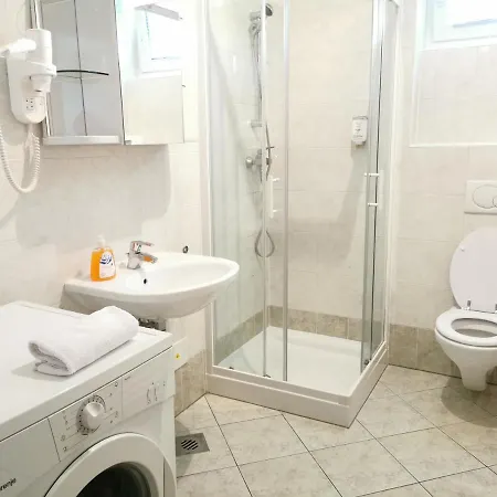 City Centre Studio With A Balcony And Free Parking Ljubljana Exterior photo